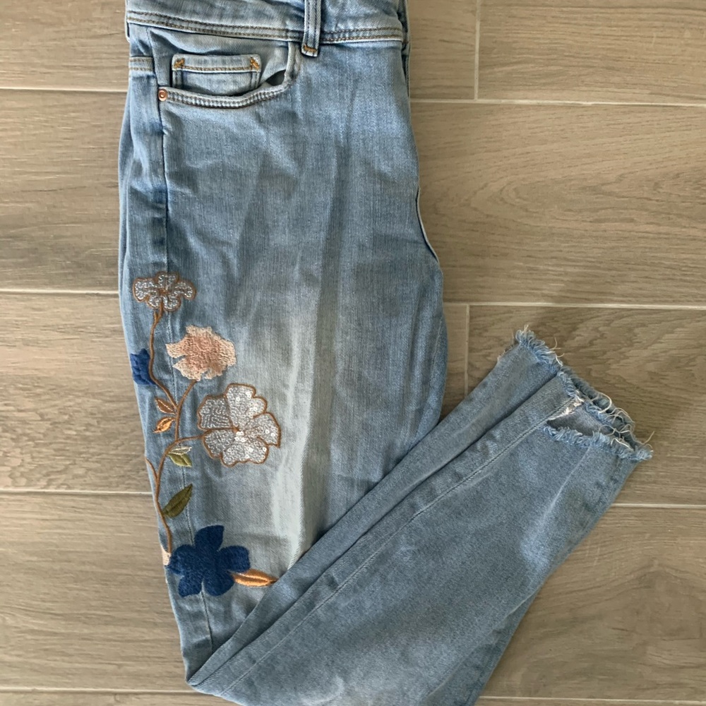 Zara Mid-Rise Jeans with Floral Embroidery